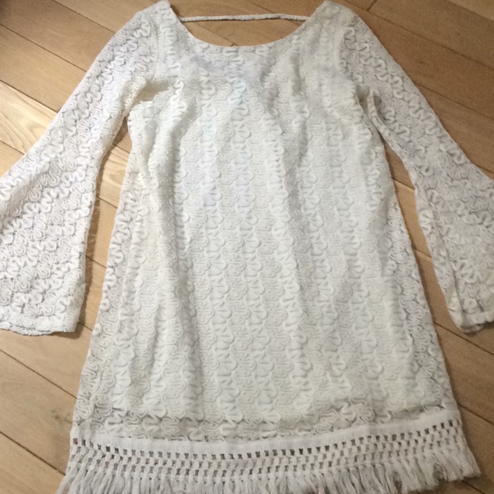 All lace fully lined long sleeved dress size small